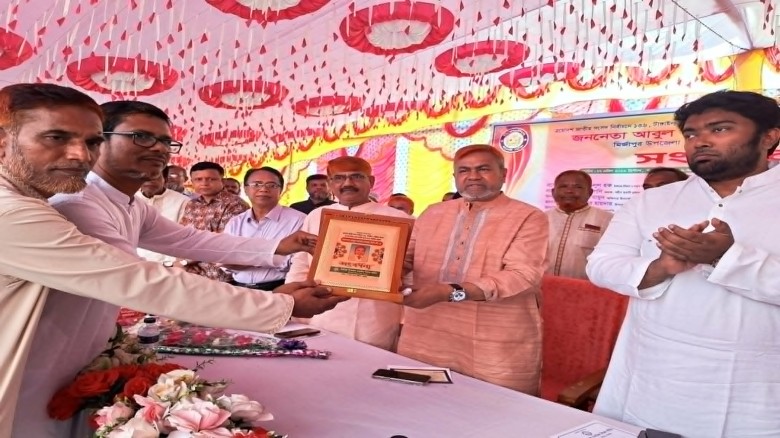 আগে শিক্ষকদের পারস্পারিক সম্পর্কে দুরত্ব ছিল, এখন নেই